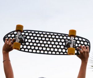 Read more about the article Recycled Ocean Fishing Net Skateboards