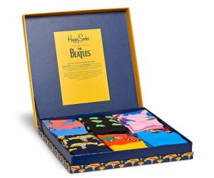 Read more about the article The Beatles Yellow Submarine Sock Set