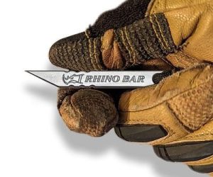 Read more about the article Milspin Rhino Bar Keychain Pry Bar