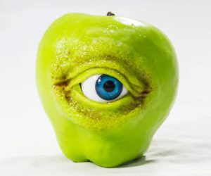 Read more about the article The All Seeing Apple