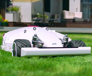 Read more about the article Luba Wireless Robot Lawn Mower