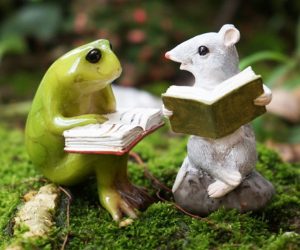 Read more about the article Mini Frog & Mouse Reading